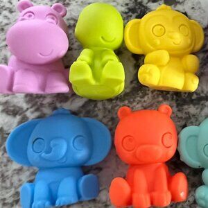 Bright Starts TropicAnimals 9pk Take-Along Friends Baby Bath Toys and Play Set